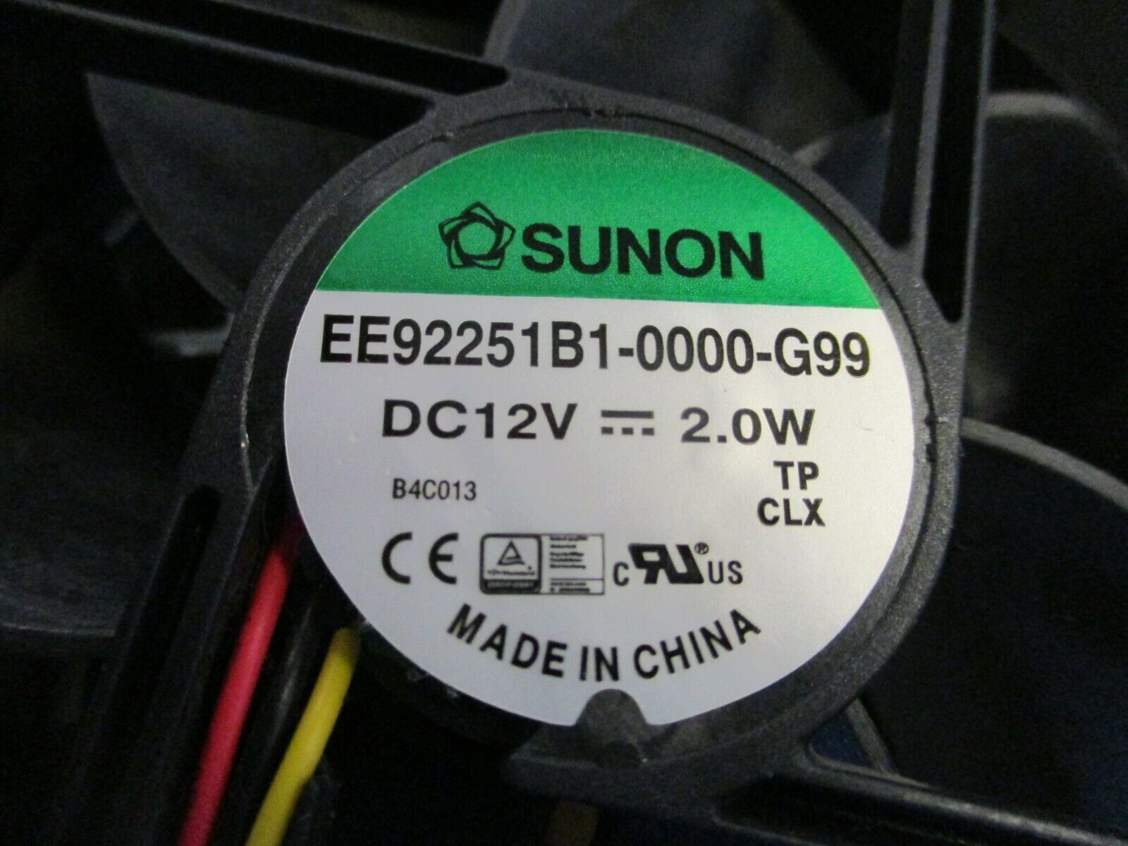 Sunon Axial Fan EE92251B1-0000-G99 12VDC 2.0W w/ Enclosure Used