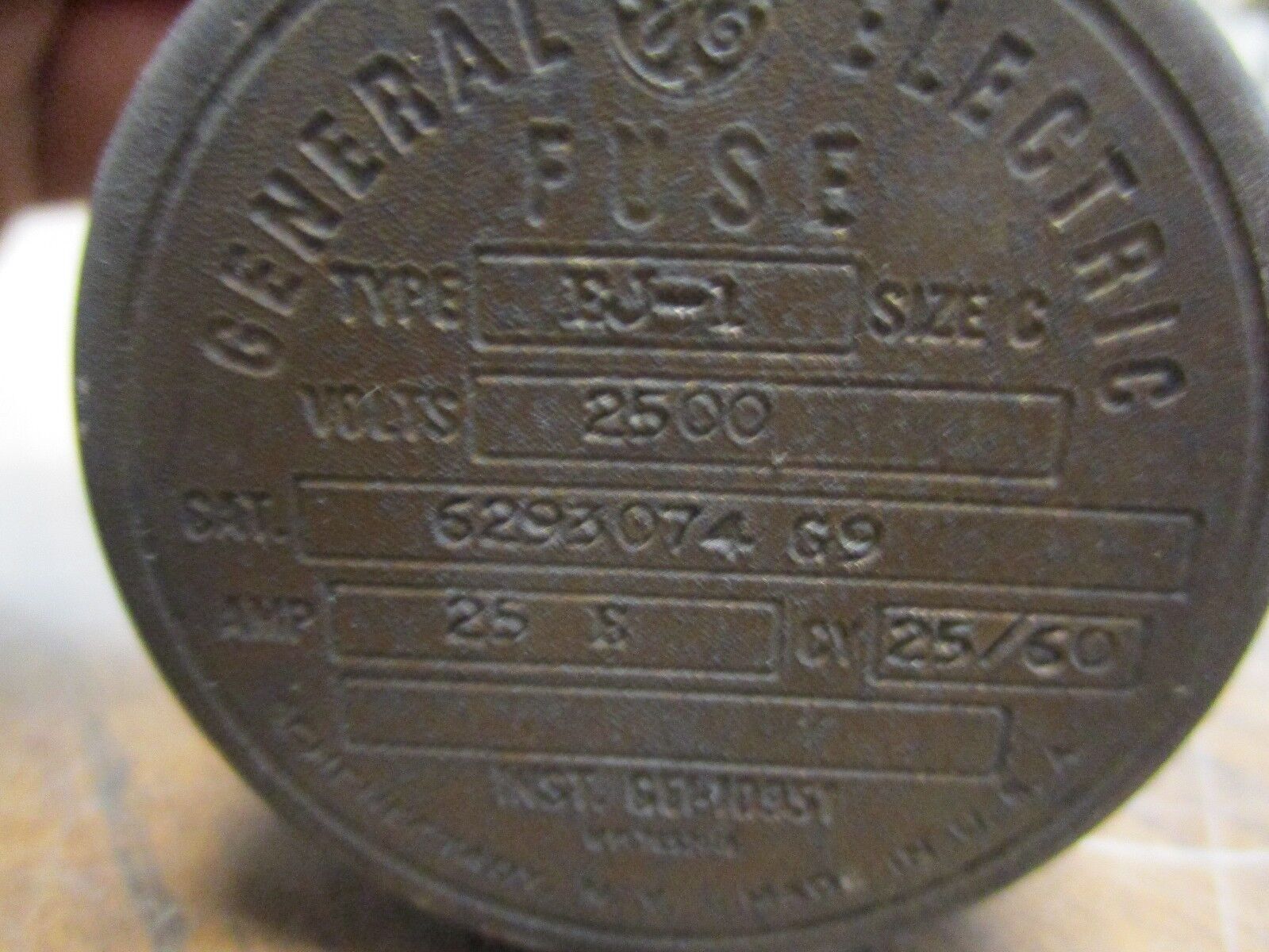 GE Type EJ-1 Fuse 6293074-G9 25E 2.5kV 25/60Hz Used