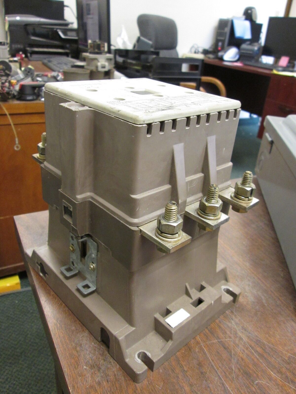 Siemens Contactor 3TF52 Size 4 135A 600V 120V Coil