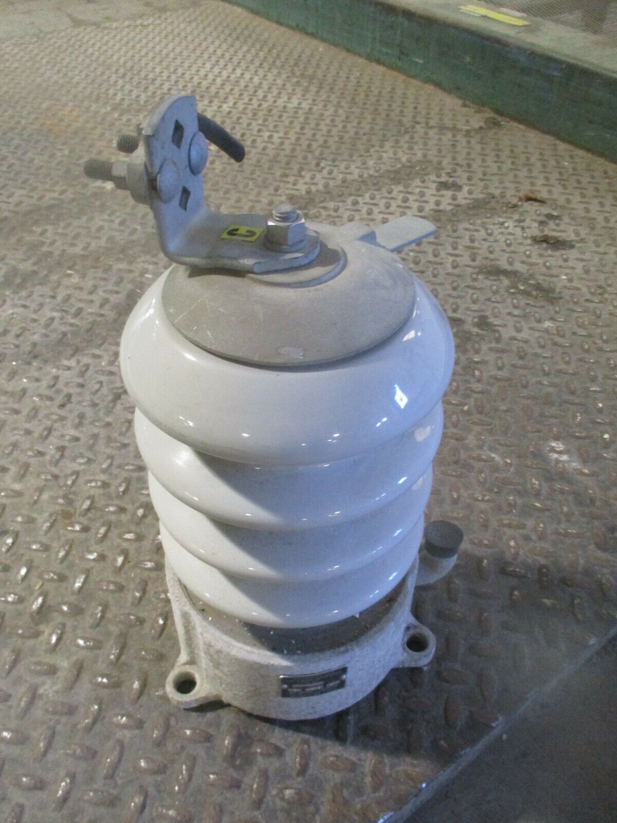 McGraw-Edison Type F2 Lightning Arrester ME75 9kV Intermediate Valve Used