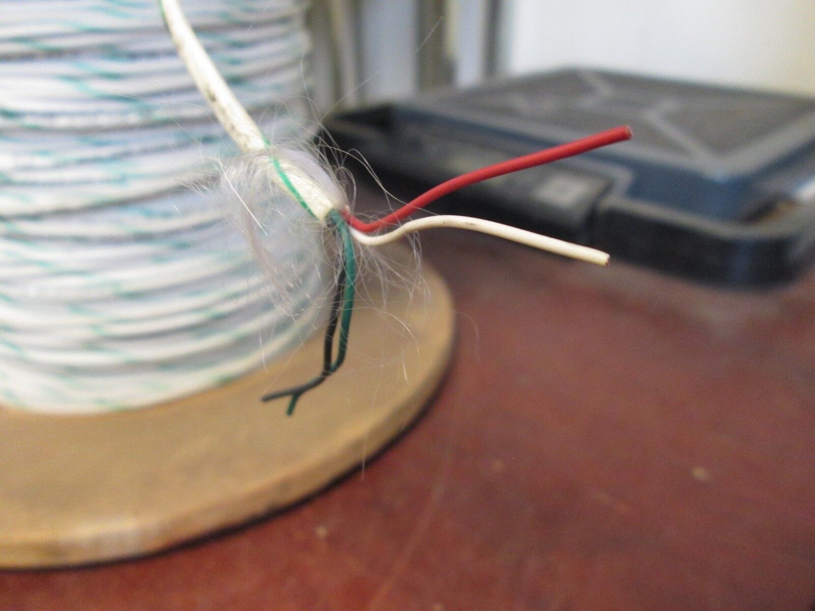 Isotec 22/4 Wire IP224BA7-52 22 AWG 4-Conductor *Approx 388ft* New Surplus