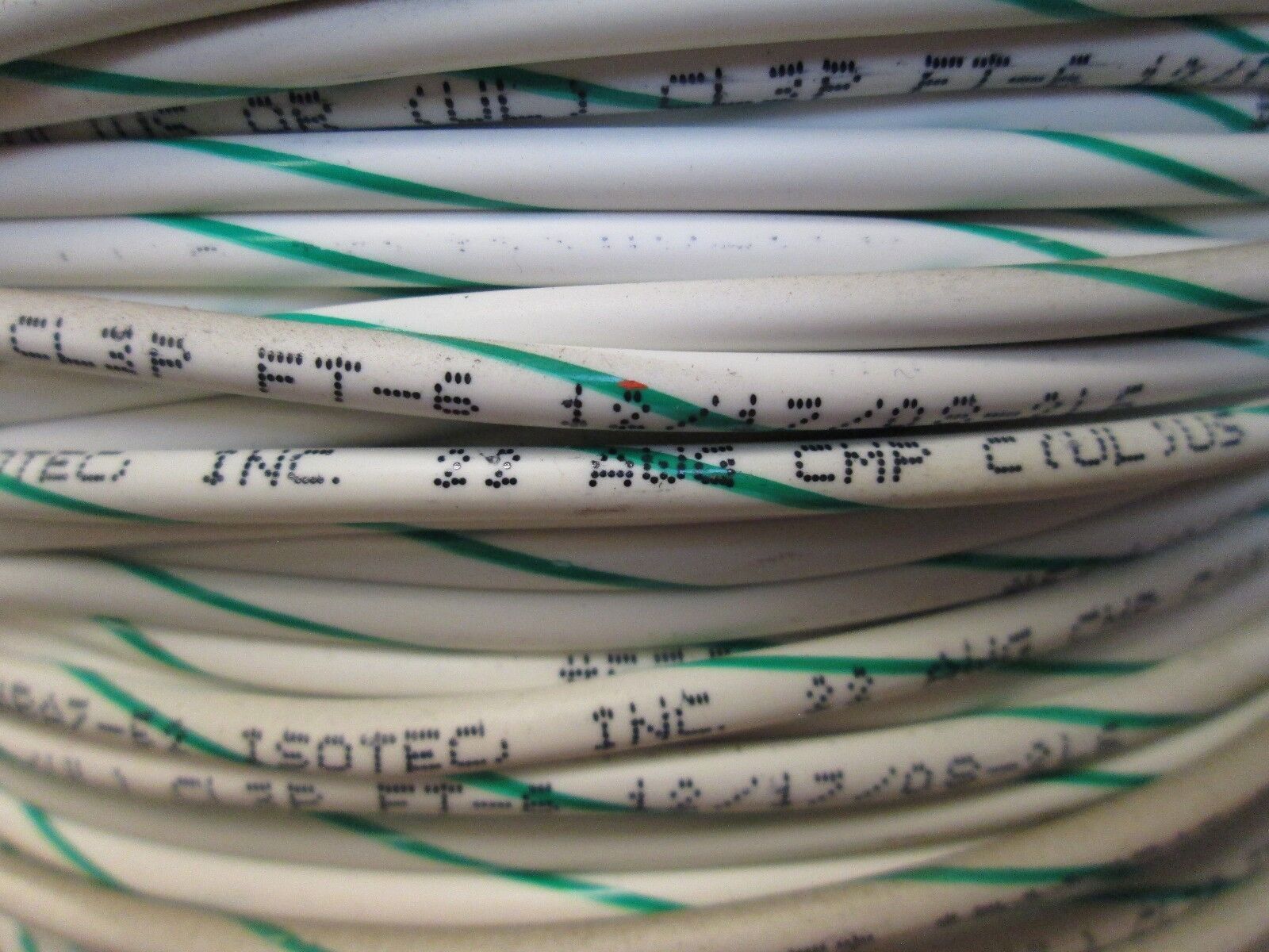 Isotec 22/4 Wire IP224BA7-52 22 AWG 4-Conductor *Approx 388ft* New Surplus