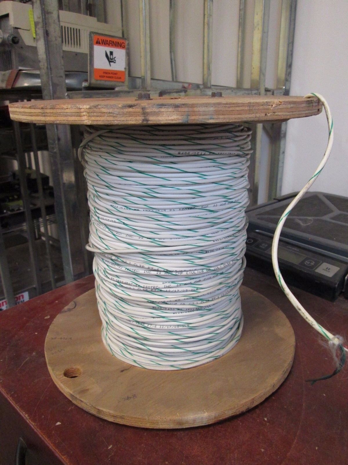 Isotec 22/4 Wire IP224BA7-52 22 AWG 4-Conductor *Approx 388ft* New Surplus