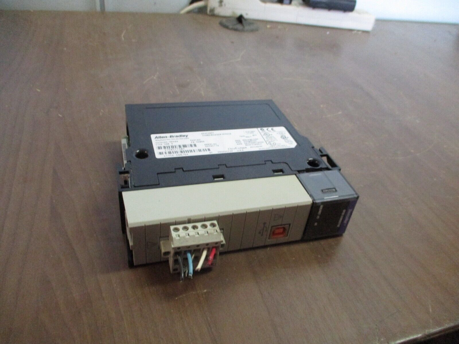 Allen-Bradley DeviceNet Comm. Module 1756-DNB Ser. D F/W Rev: 11.003 Used