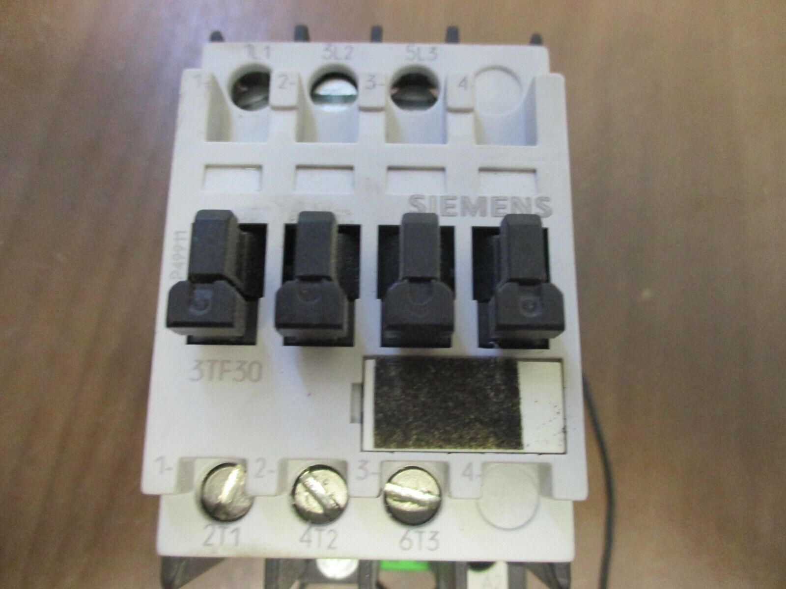 Siemens Contactor 3TF3000-0A 230V Coil 20A 600V Used