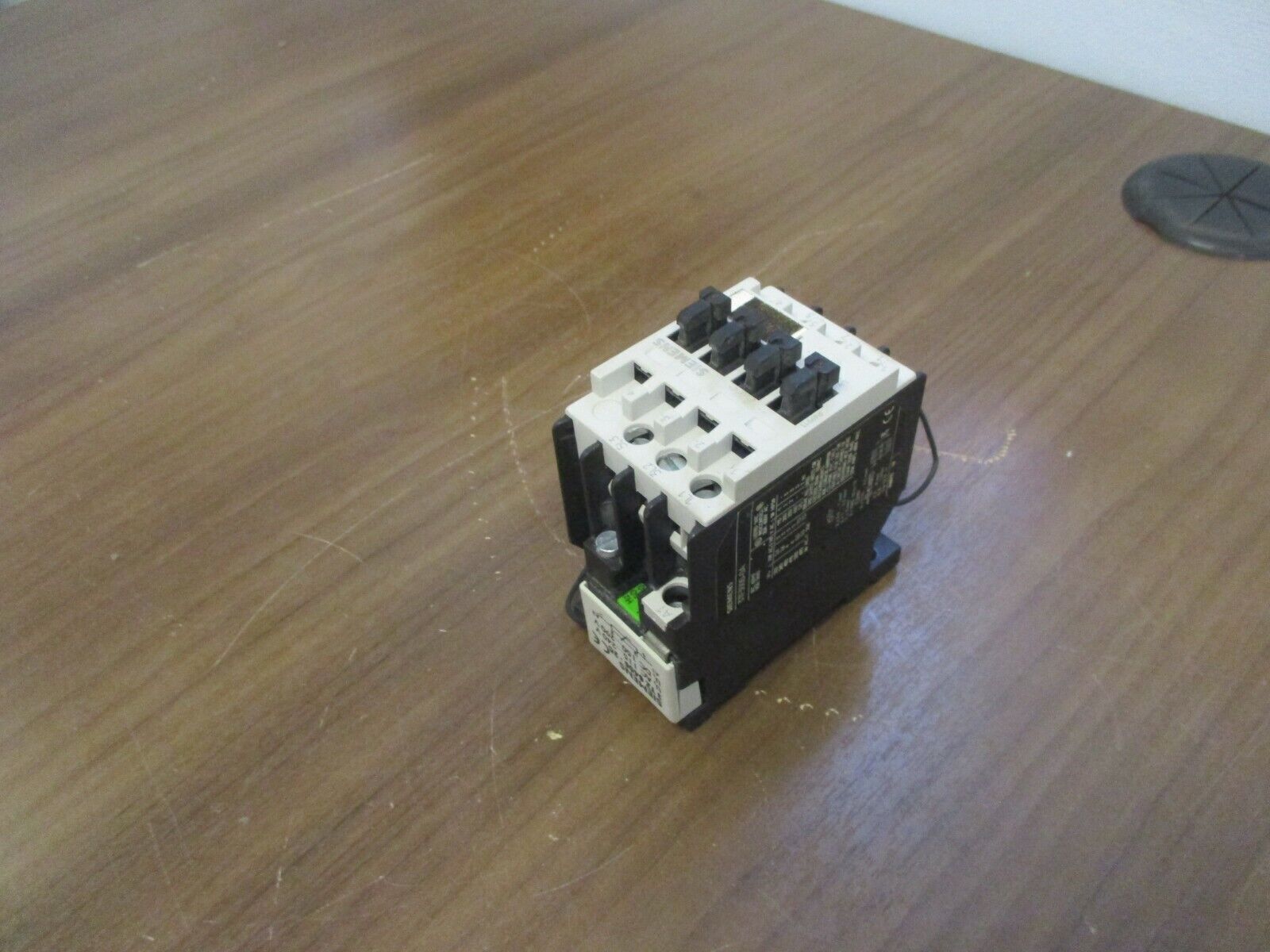 Siemens Contactor 3TF3000-0A 230V Coil 20A 600V Used