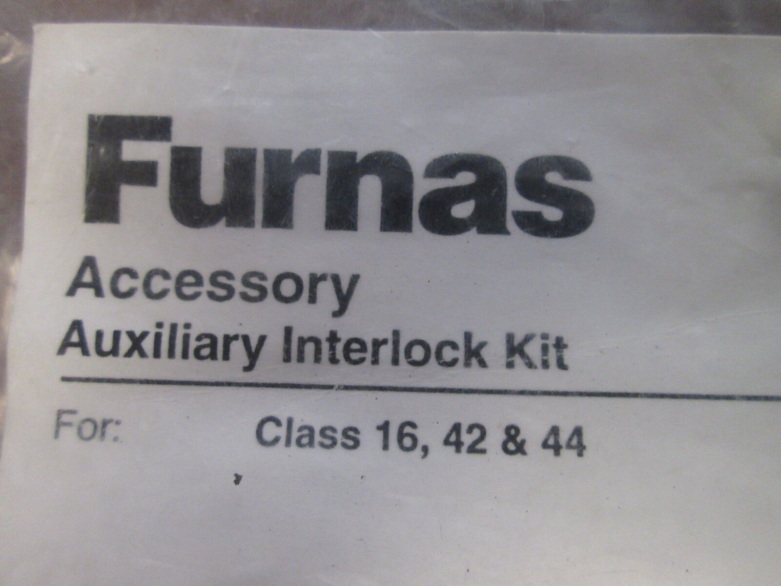 Furnas Aux interlock Kit 49D22125001 Contains: 1 N.O. Interlock,1 Mounting Screw