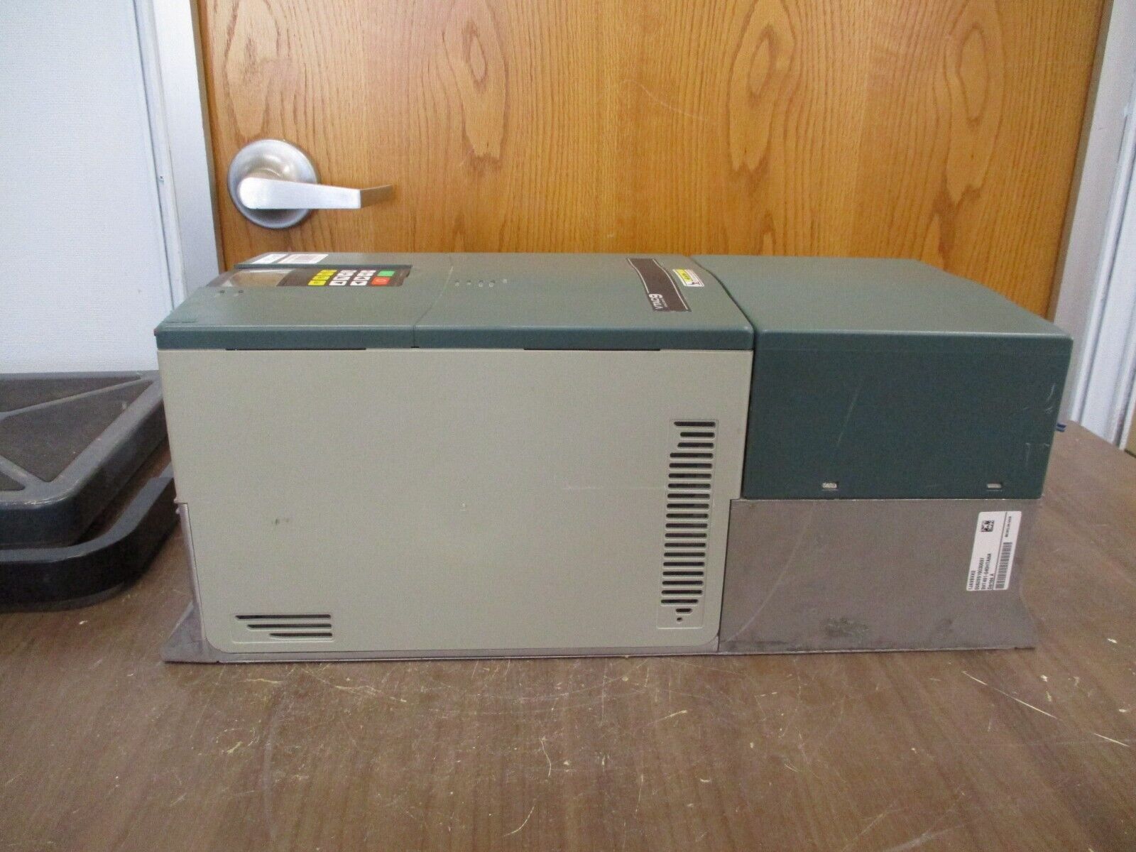 Rockwell Automation VTAC 9 AC Drive 9VT401-040HTANA 30HP 3Ph w/ Keypad Used