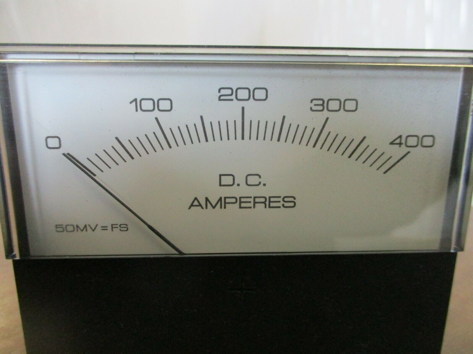 Weshler Instruments DC Ammeter 260324ECSC9JDP/UL Range: 0-400A Used