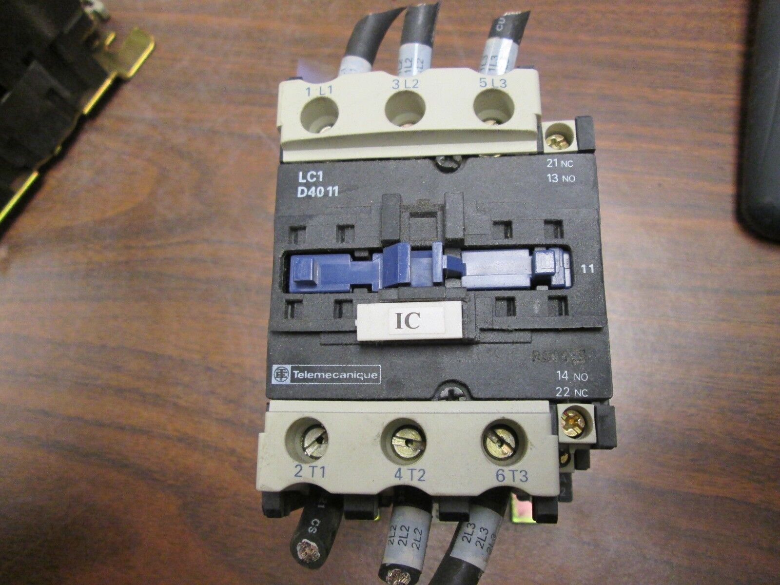 Telemecanique Contactor LC1D4011 60A 600V 3P Used