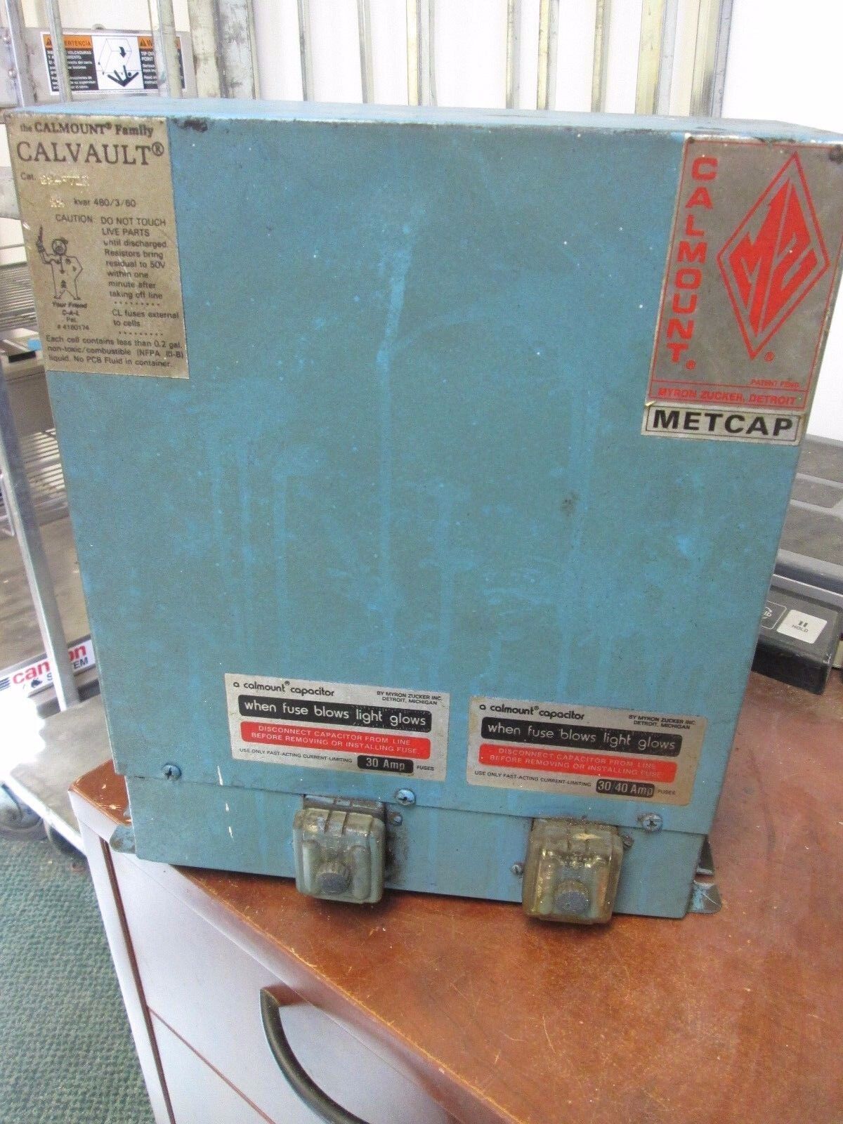 Calvault Capacitor 2243VLM 22 KVAR 480V 60Hz 3Ph Used