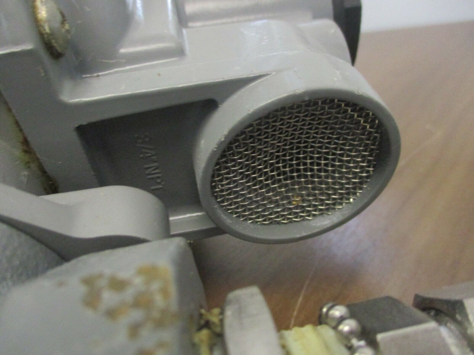 Fisher Controls Gas Regulator HSR-BCBALYN Orifice:3/16" SPG Range:6-8" W.C. Used