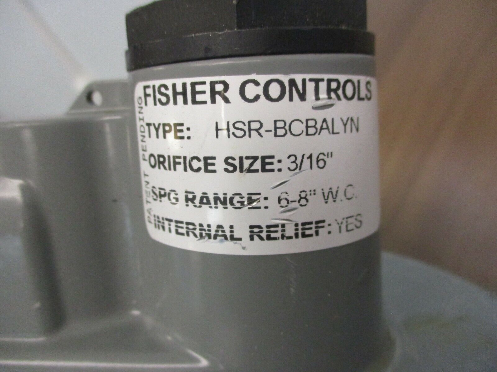 Fisher Controls Gas Regulator HSR-BCBALYN Orifice:3/16" SPG Range:6-8" W.C. Used