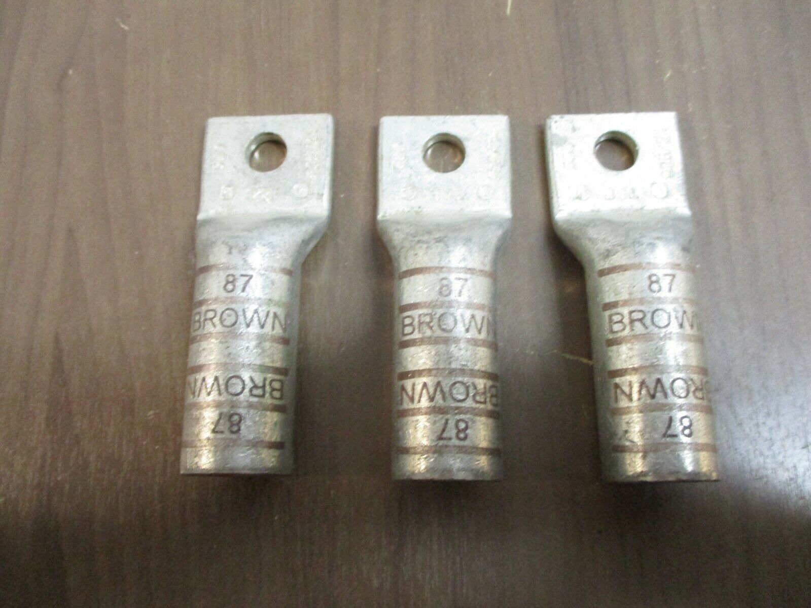 Thomas & Betts Crimp Lug 925/24 500MCM 1-Hole *Lot of 3* Used