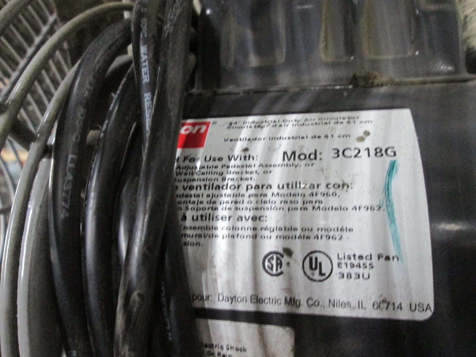 Dayton Exhaust Fan 3C218G 24" fan w/ mount Motor: 9BNN3B 1/4HP 115V 2.4A Used