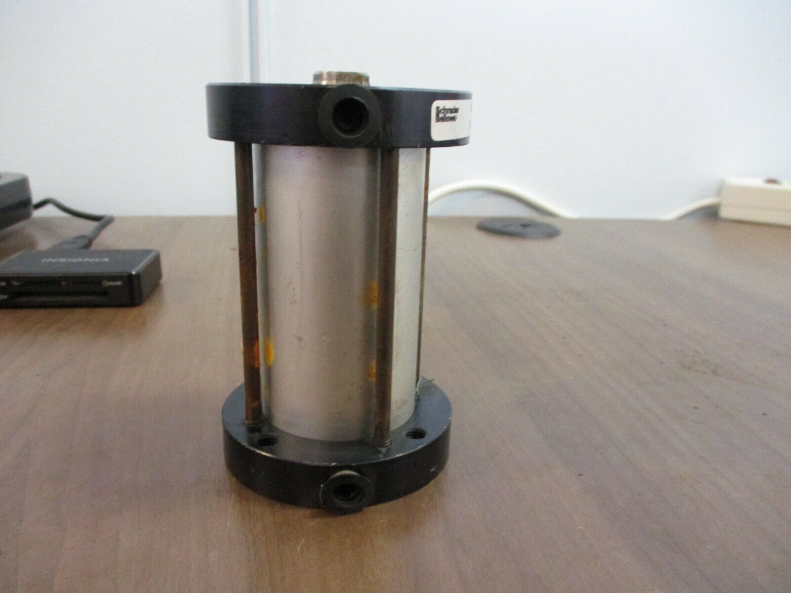 Schrader Bellows Air Cylinder 01.50 NSC 9 3.000 250 PSI Used