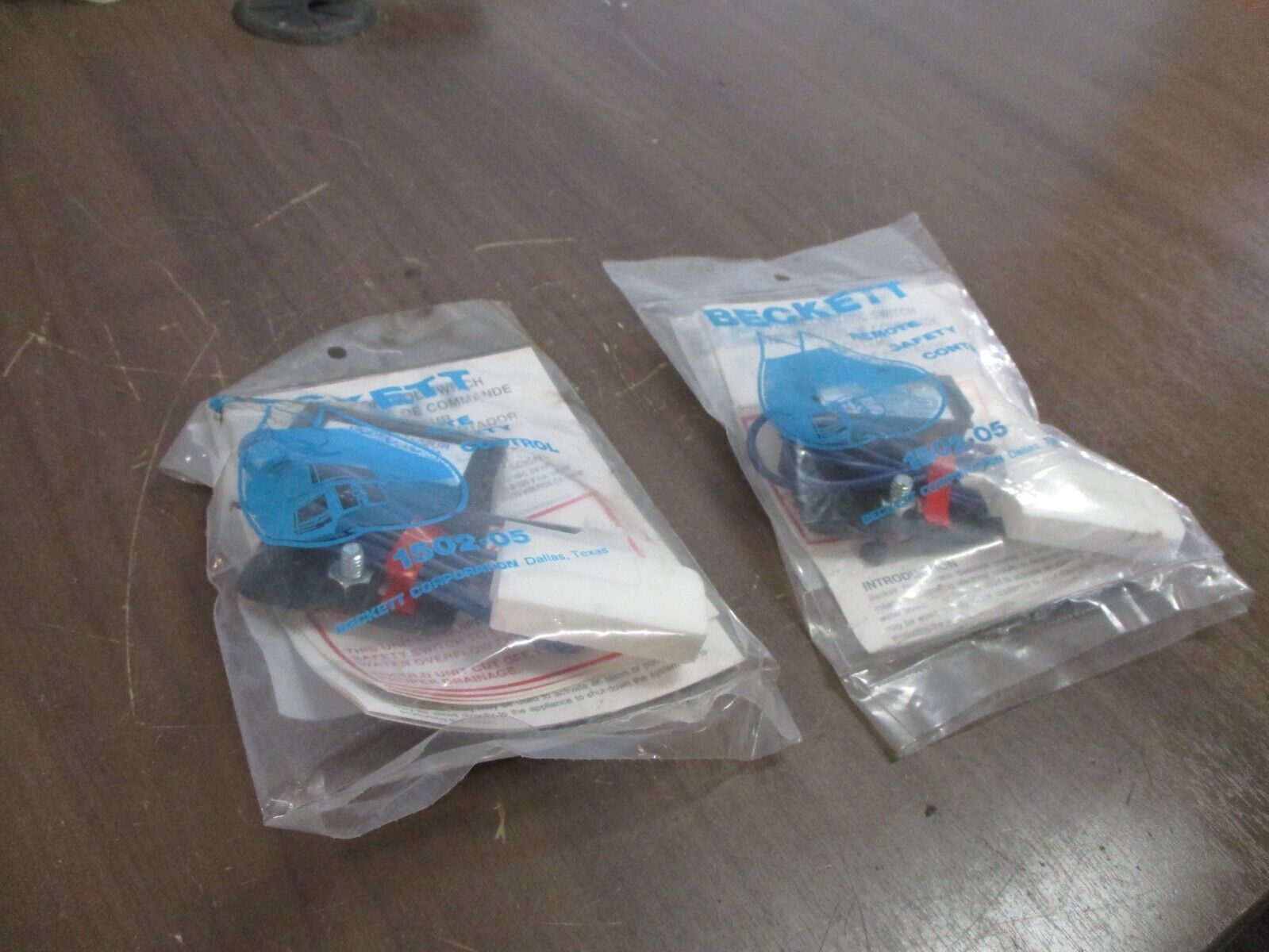 Beckett Remote Safety Control 1502UR 125-250V 10A *Lot of 2* New Surplus