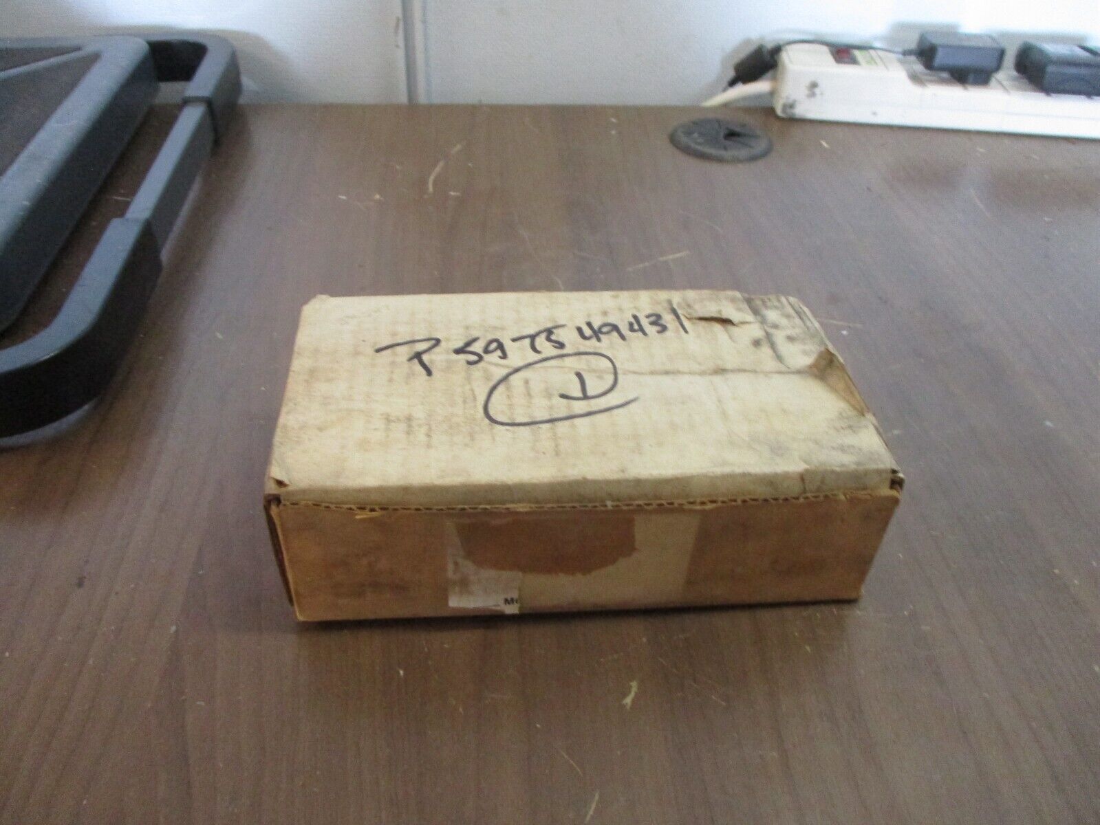 Condor DC Power Supply TAA-16W Rev. A Input: 115/230VAC 47-440Hz New Surplus