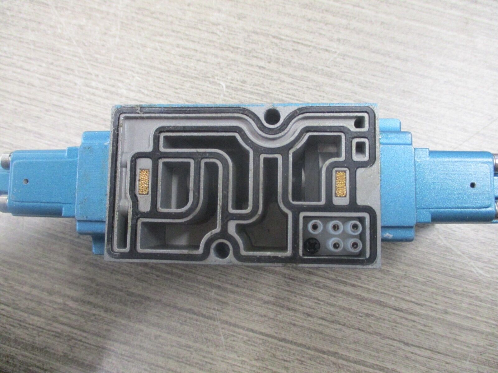 MAC Solenoid Valve 82A-DA-000-TM-DAAP-1DA *No Box* New Surplus