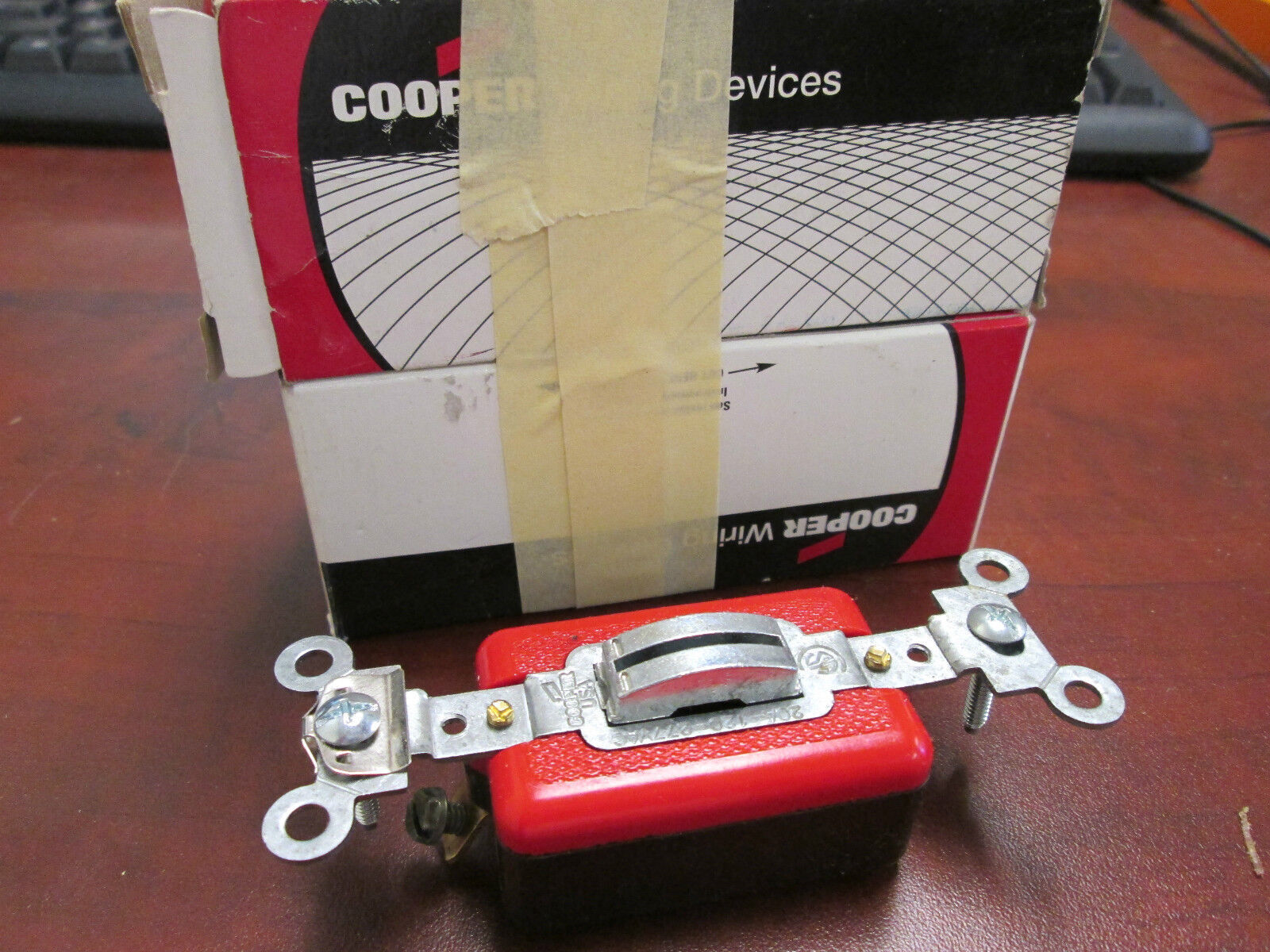 Cooper Locking Switch AH1991L 20A 120/277V Lot of 2 New Surplus