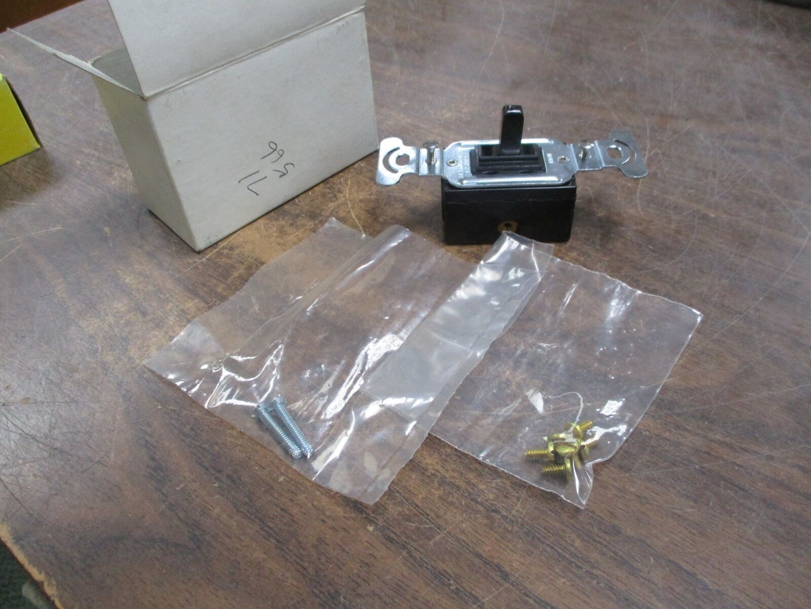 Cooper AC/DC Switch 4355 5A/10A 250V/125V New Surplus