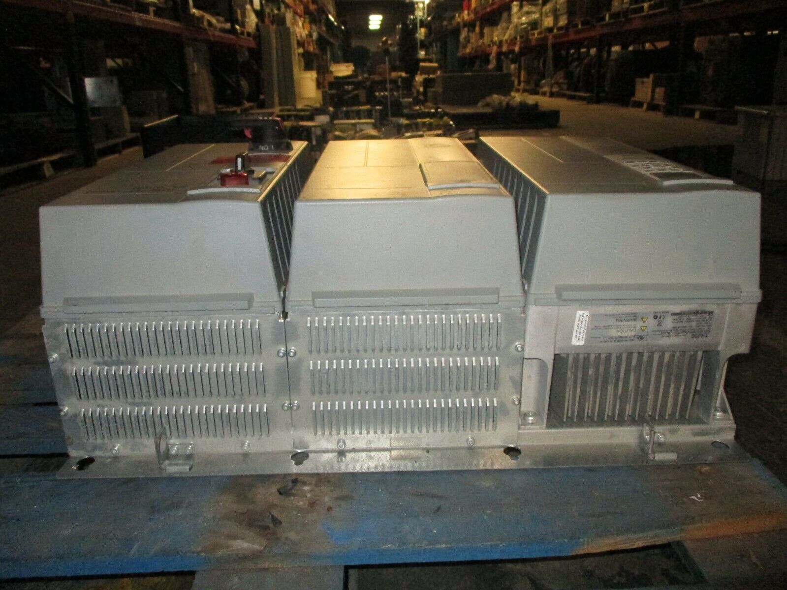 Trane TR200 AC Drive w/ Bypass 131L2041 15HP 3Ph w/ Keypad Used