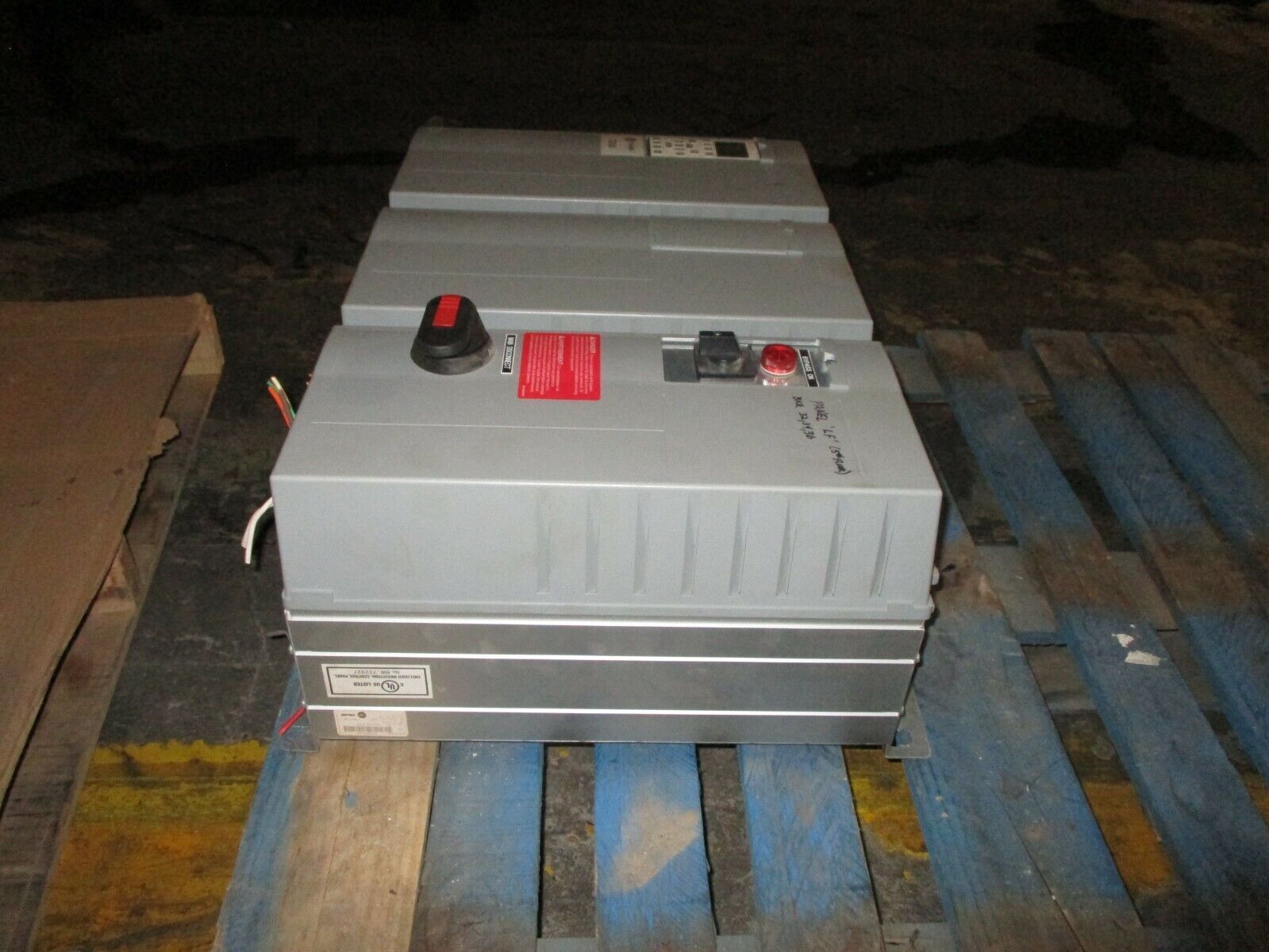 Trane TR200 AC Drive w/ Bypass 131L2041 15HP 3Ph w/ Keypad Used