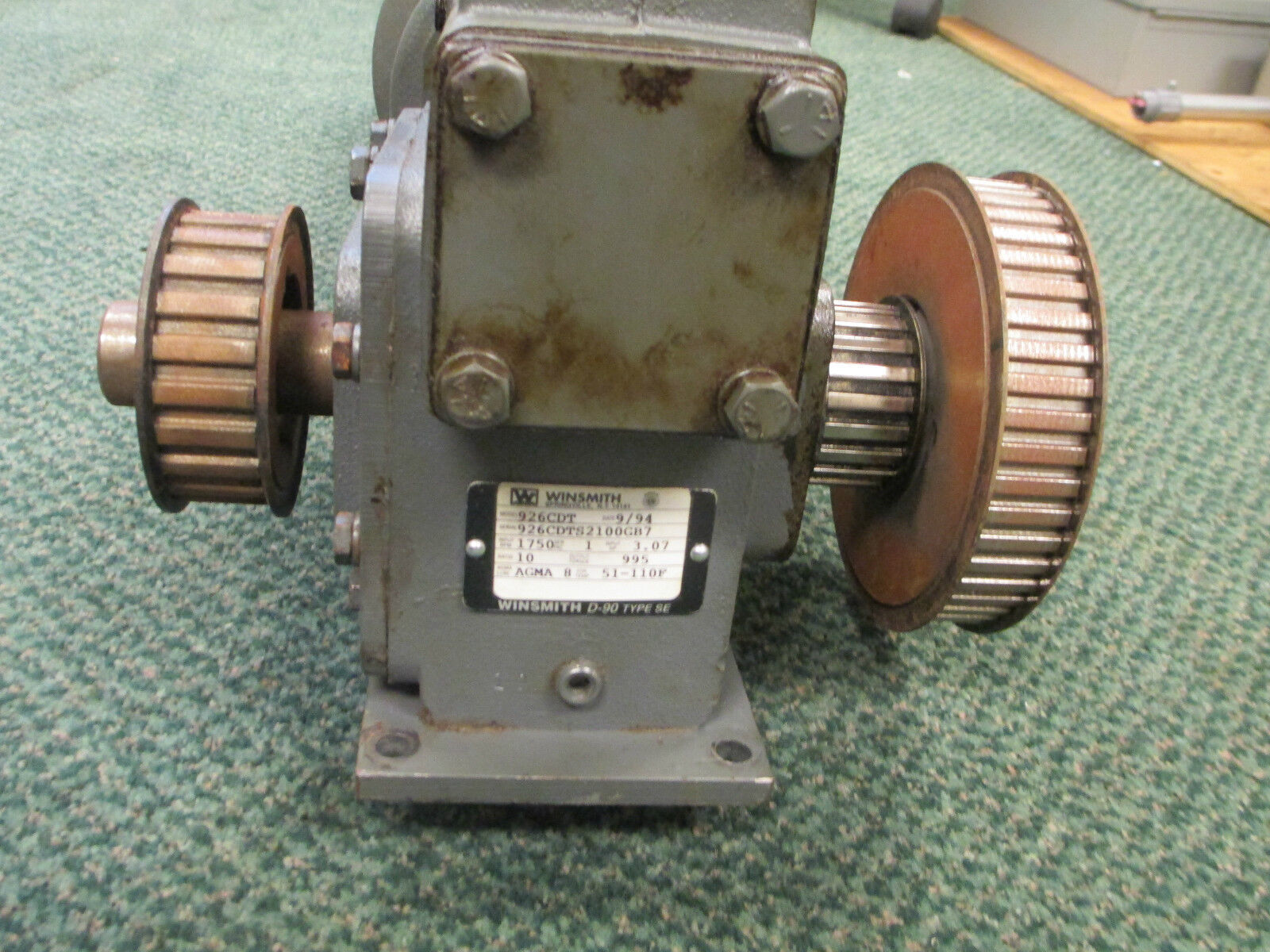 Allen-Bradley 1326 AC Servo Motor 1326AB-B2E-11, w/ Winsmith 926 Gear 926CDT