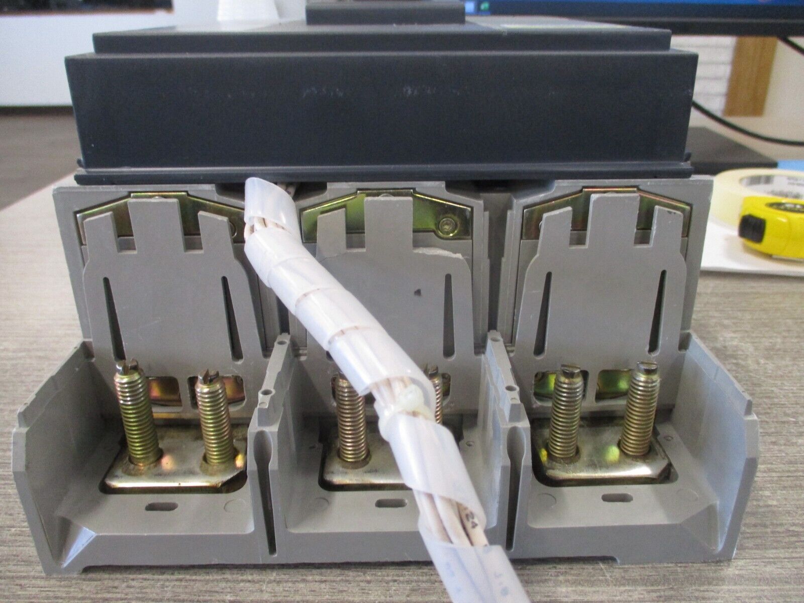 Square D Power Pact Circuit Breaker PL 1200 1200A 480V *No Trip* Used