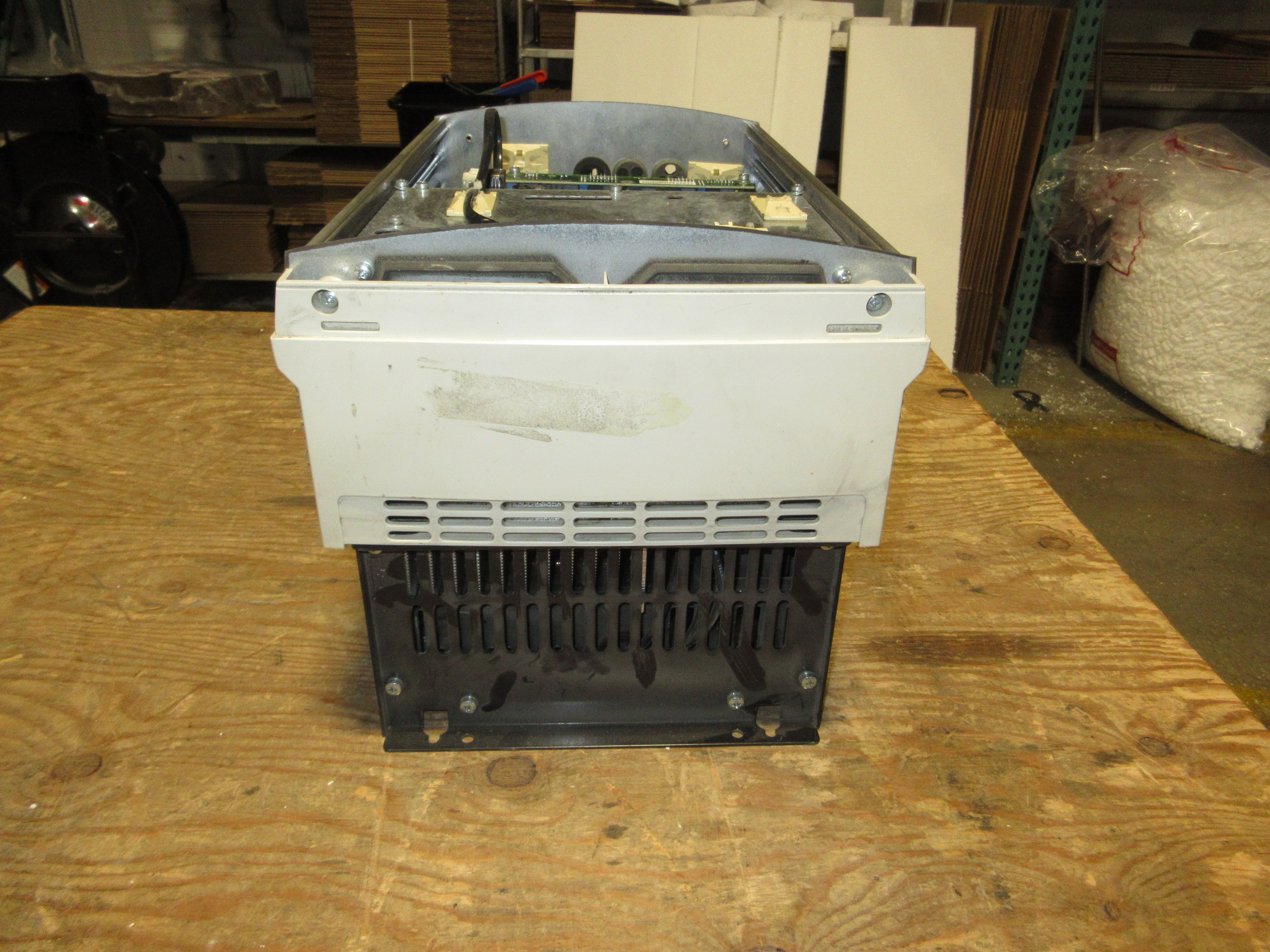 ABB ACS600AC Drive ACS601-0030-5-000B1200000 30HP *No Keypad* *No Cover* Used