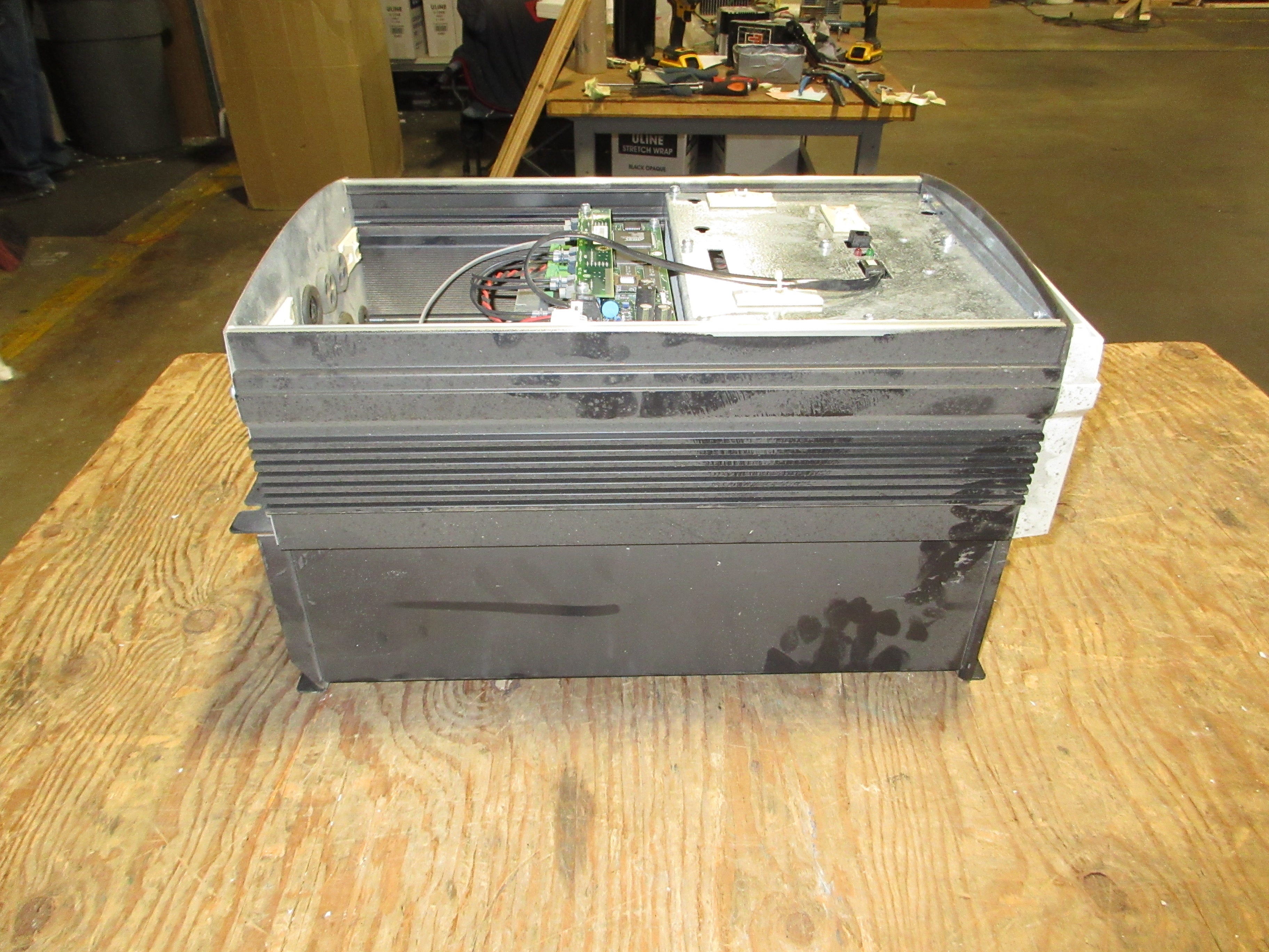 ABB ACS600AC Drive ACS601-0030-5-000B1200000 30HP *No Keypad* *No Cover* Used