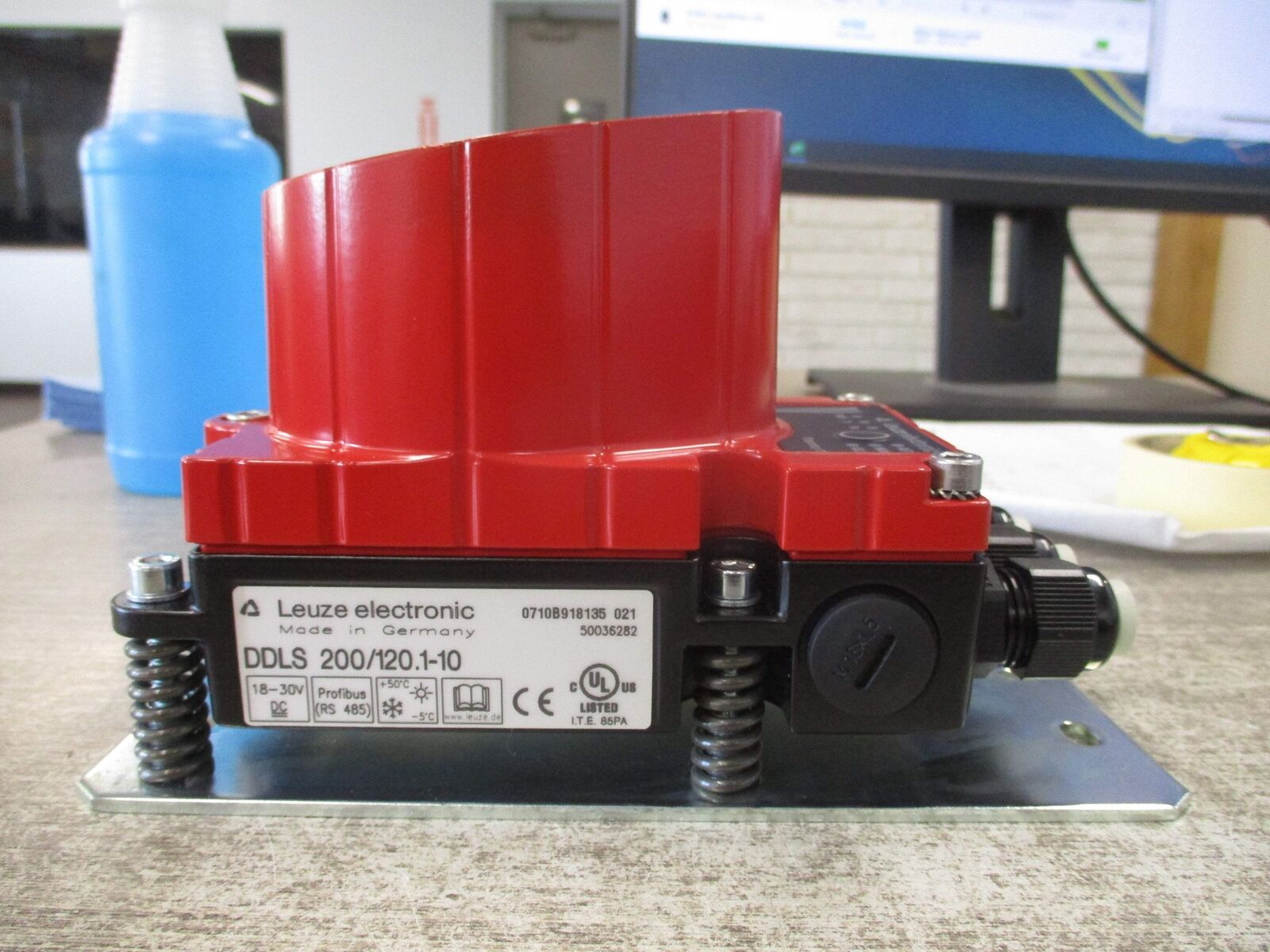 Leuze Optical Data Transmitter DDLS 200/120.1-10 18-30VDC Used