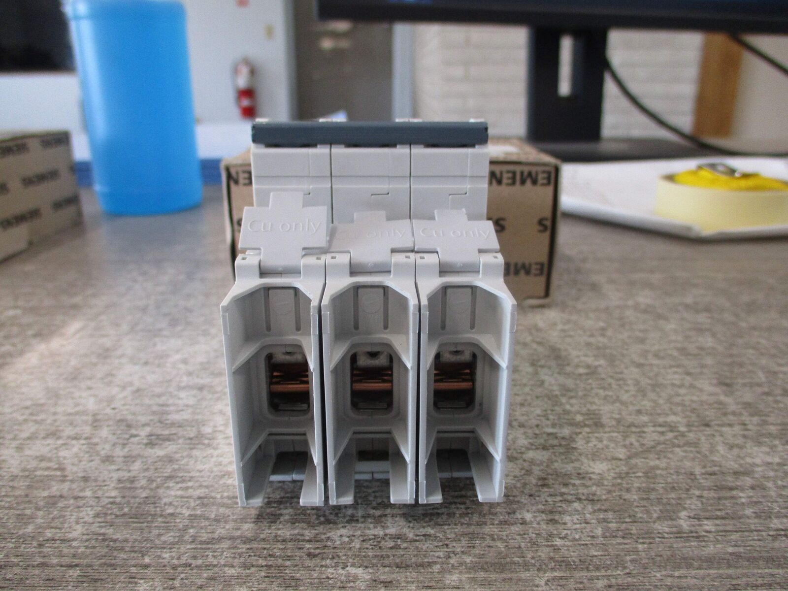 Siemens Circuit Breaker 5SJ4 304-8HG42 4A 480/277/240V 3P New Surplus