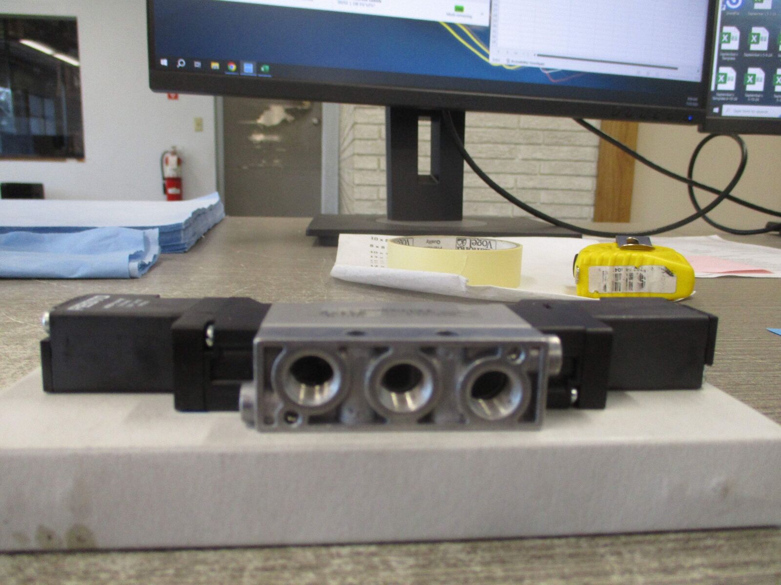 Festo Solenoid Valve 173034 JMEBH-5/2-1/8-B New Surplus