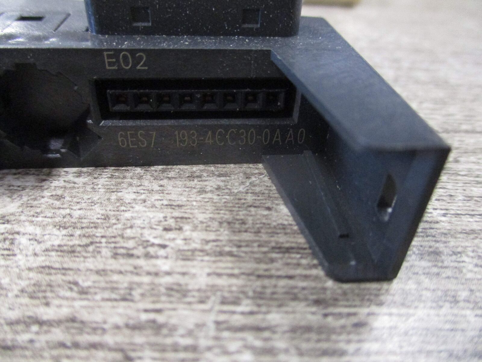 Siemens Simatic ET200s Terminal Module 6ES7 193-4CC30-0AA0 New Surplus