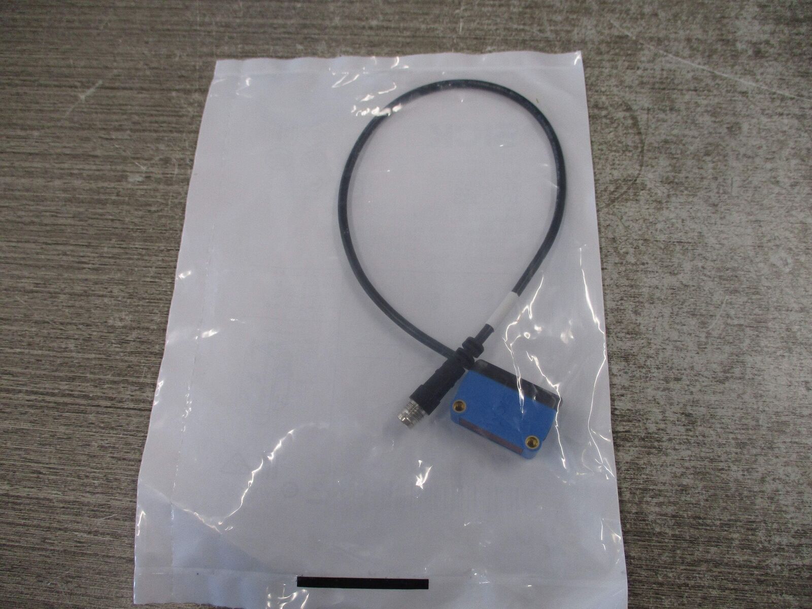 Sick Photoelectric Sensor GTB6-P5211 Range: 10-140mm New Surplus