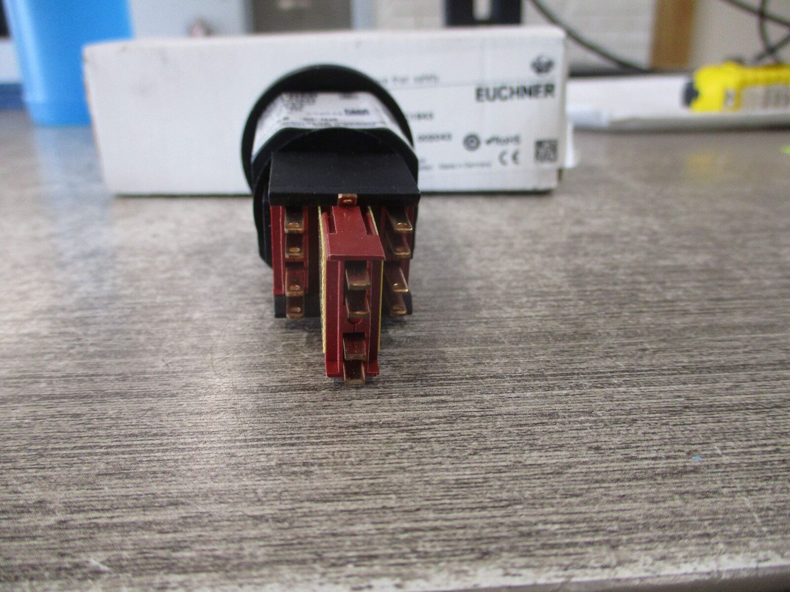 Euchner Enabling Switch ZSE2-4C1943 New Surplus