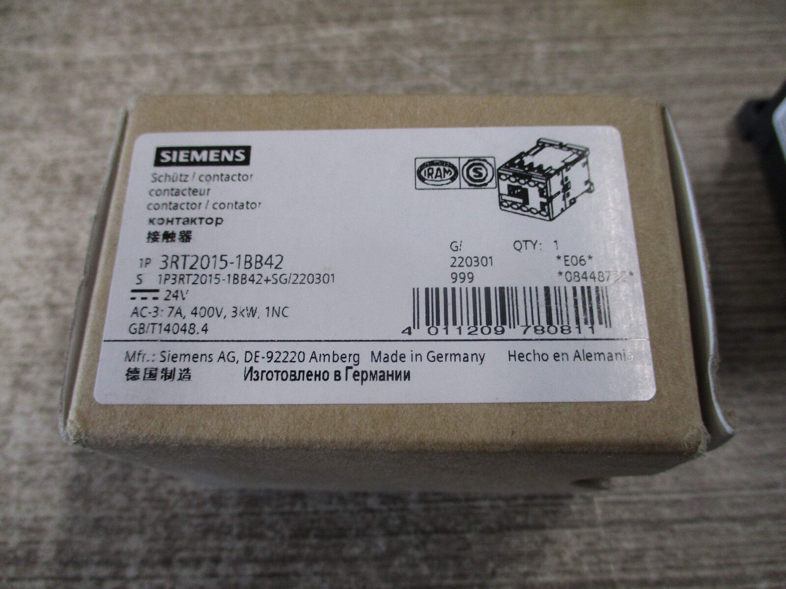 Siemens Contactor 3RT2015-1BB42 24VDC Coil New Surplus