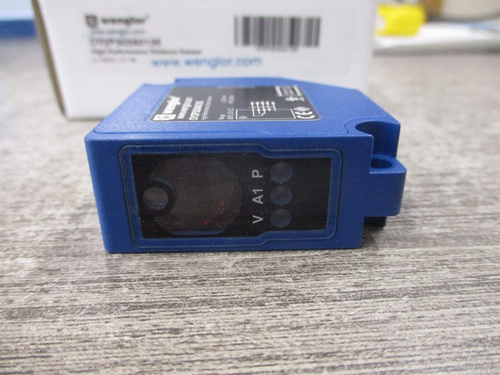 Wenglor Distance Sensor OY2P303A0135 New Surplus