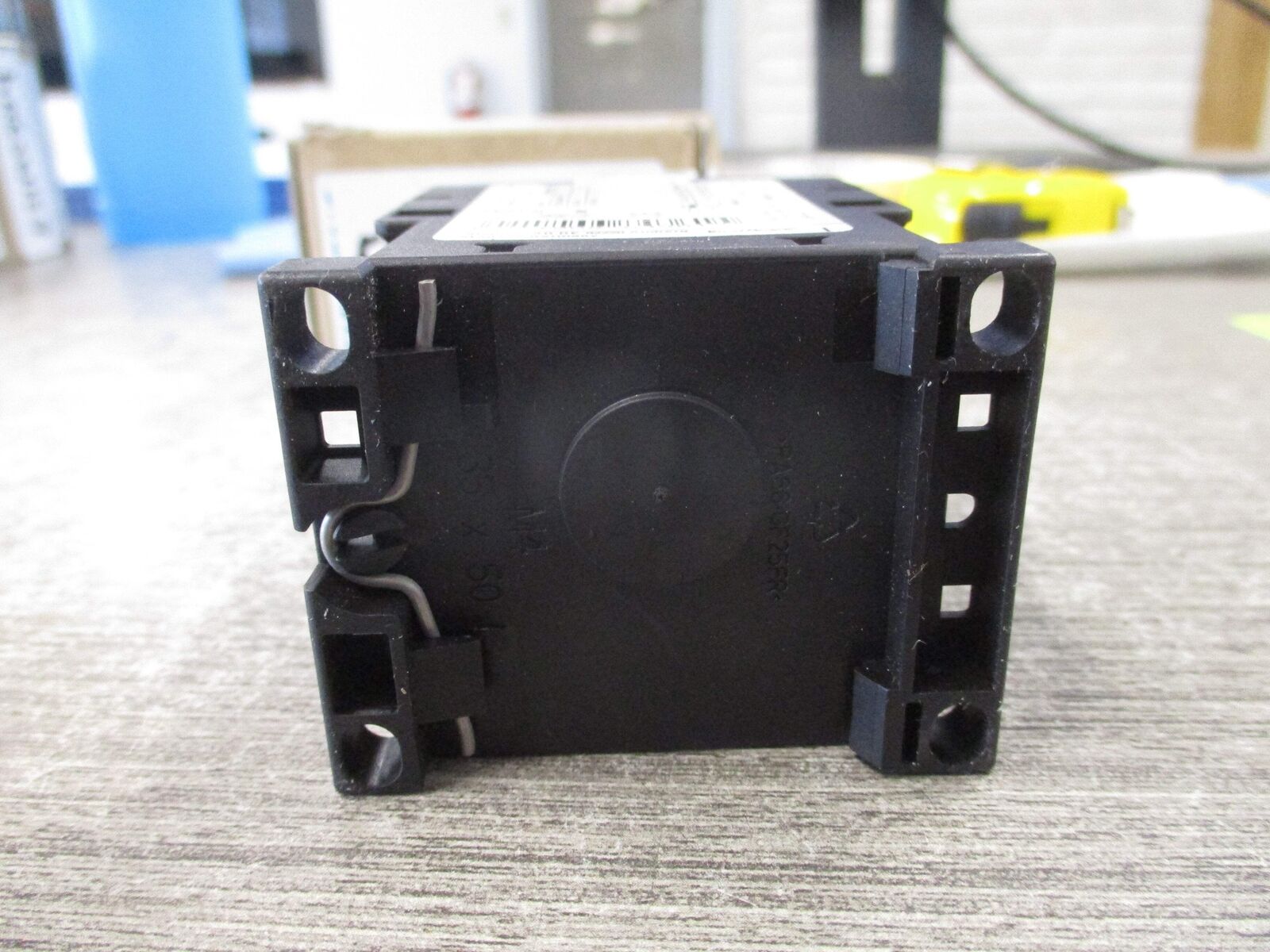 Siemens Contactor 3RT2015-1FB42 24VDC Coil New Surplus