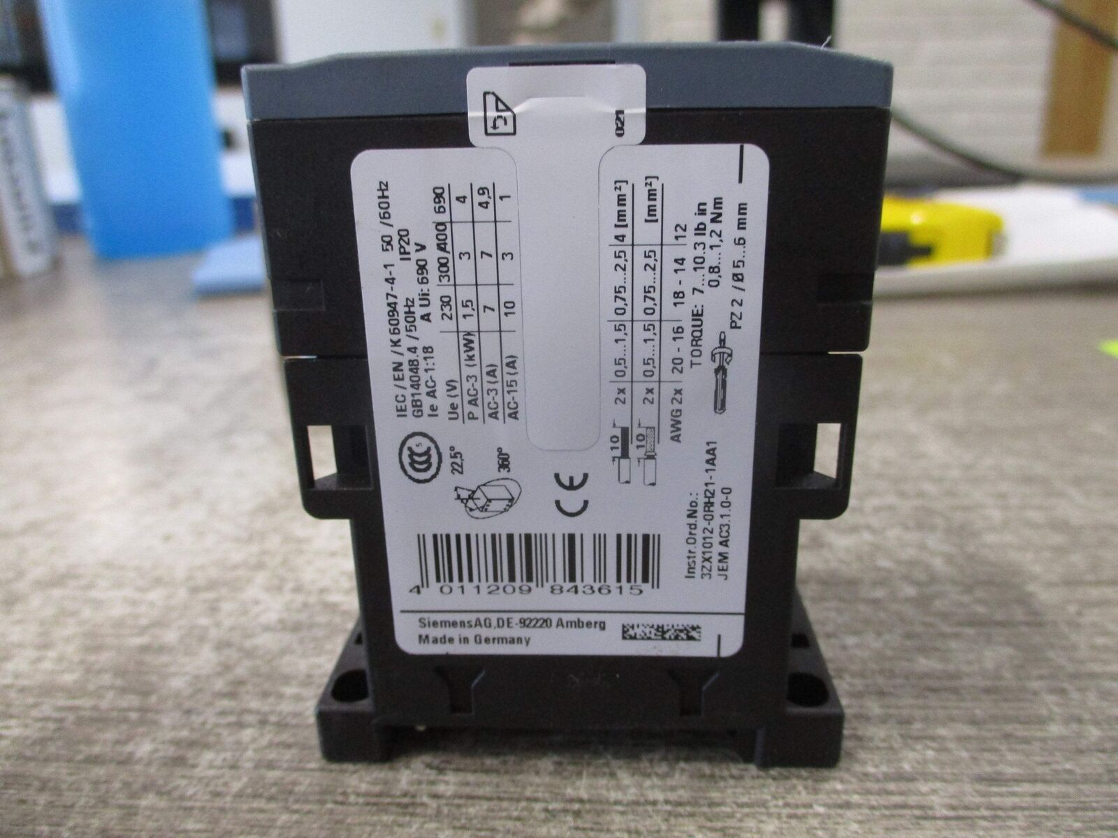 Siemens Contactor 3RT2015-1FB42 24VDC Coil New Surplus