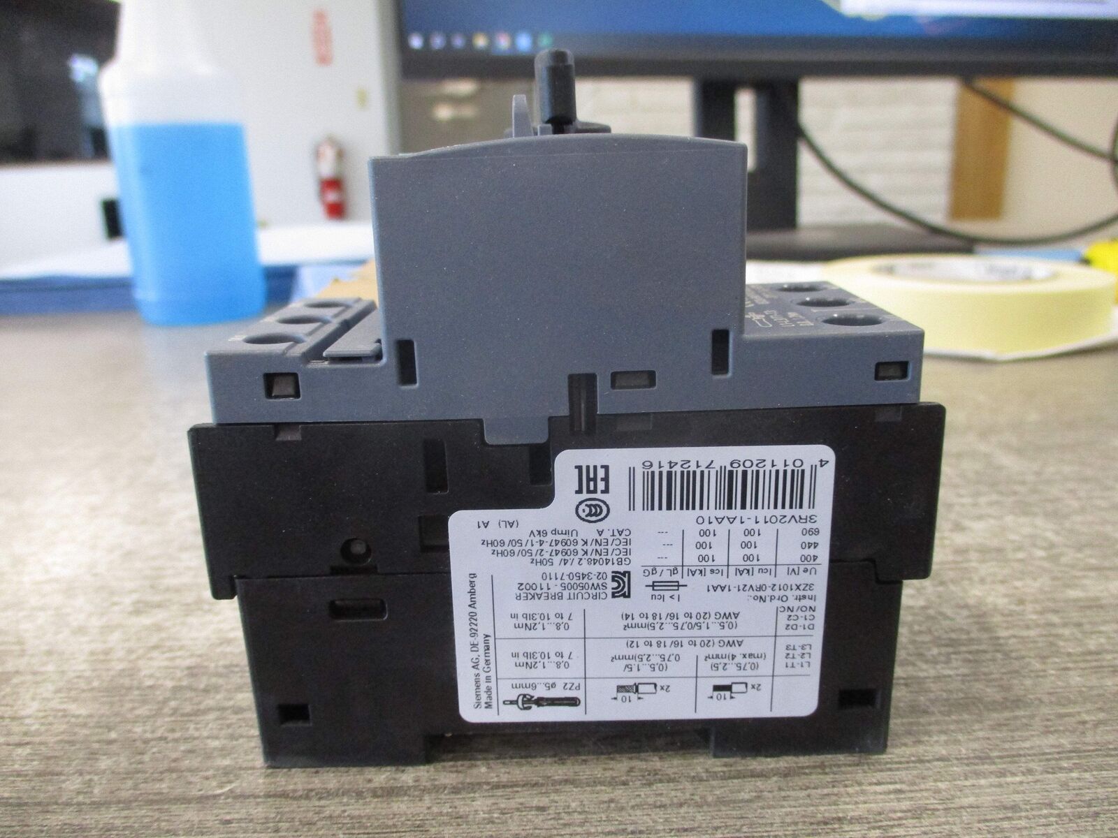 Siemens Circuit Breaker 3RV2011-1AA10 Trip: 1.1-1.6A New Surplus