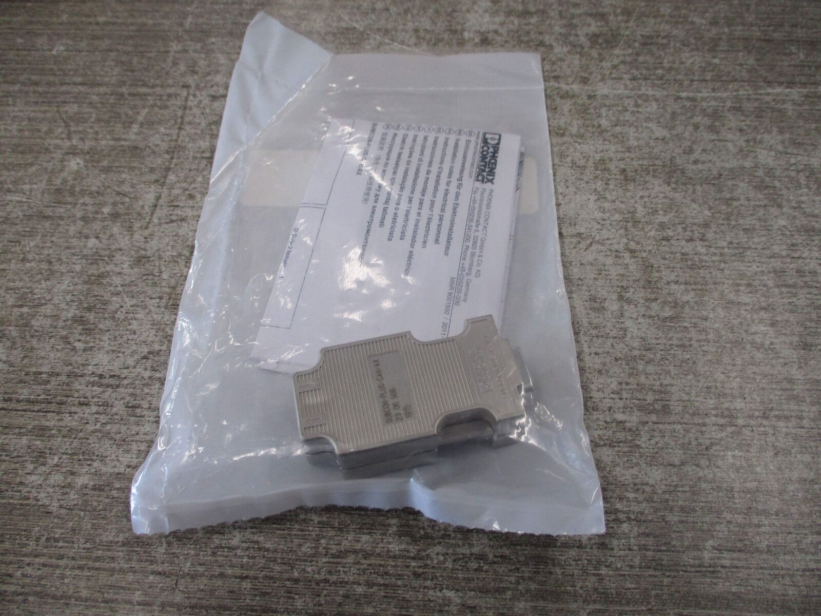Phoenix Contact SUBCON-PLUS-CAN/AX Connector 2306566 New Surplus