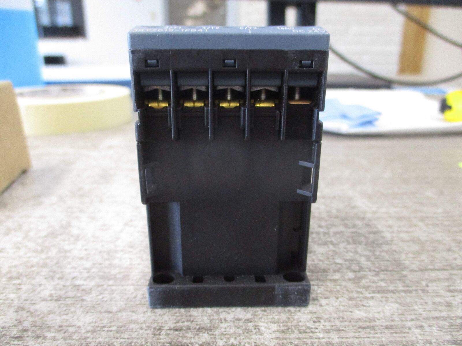 Siemens Contactor 3RT2015-1FB41 24VDC Coil New Surplus