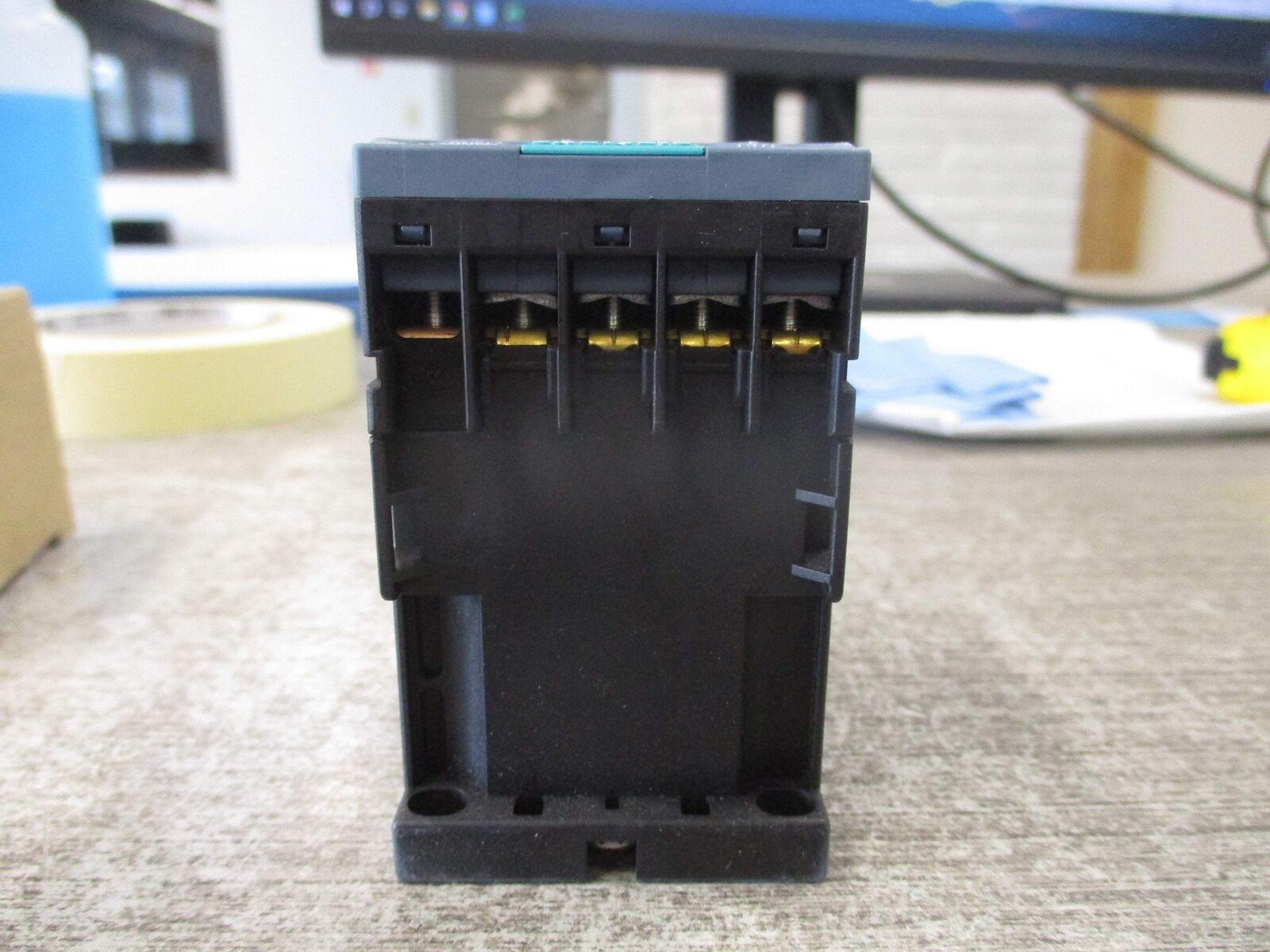 Siemens Contactor 3RT2015-1FB41 24VDC Coil New Surplus