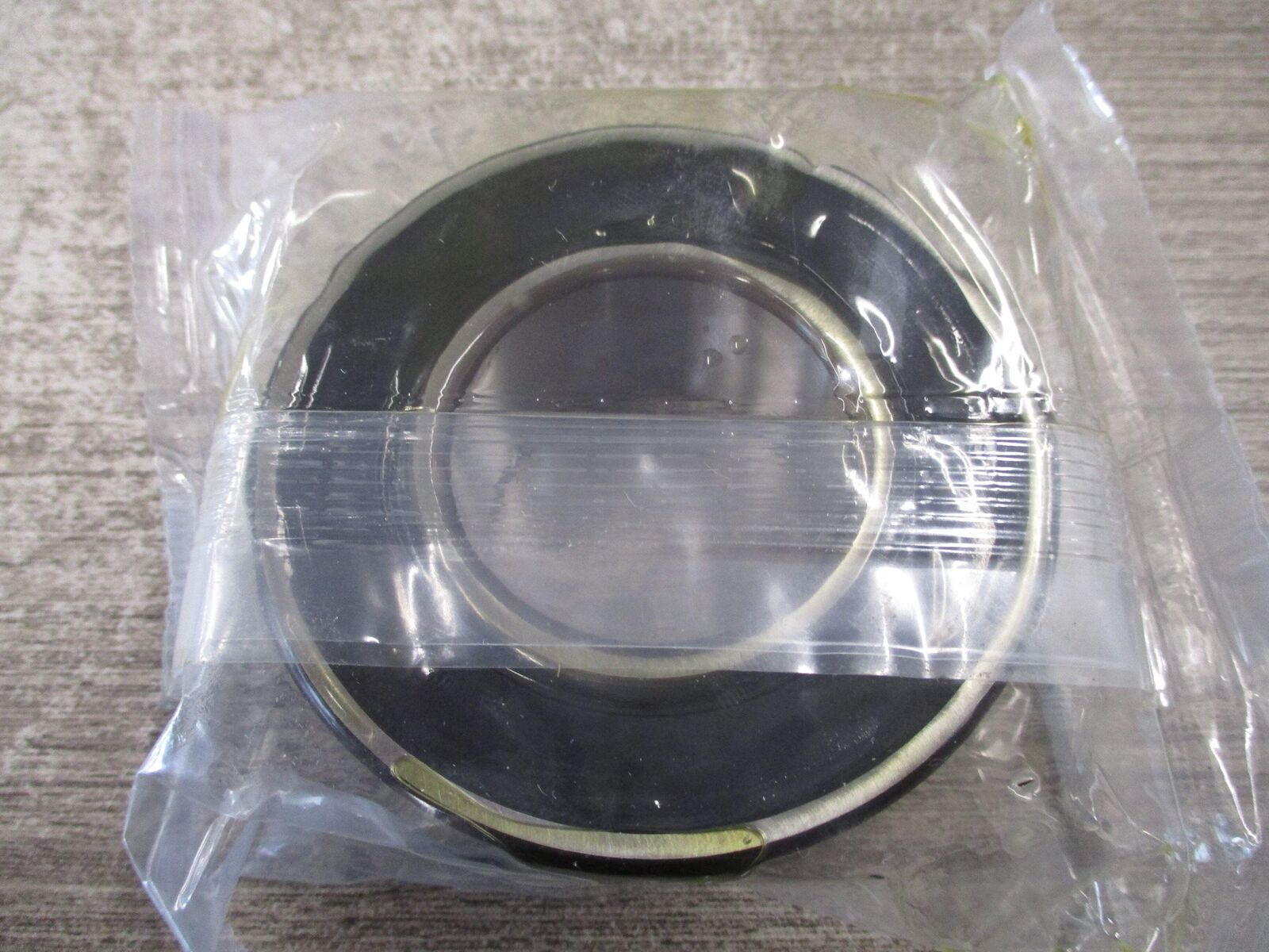 SKF Explorer Bearing BS2-2208-2RS/VT143 New Surplus