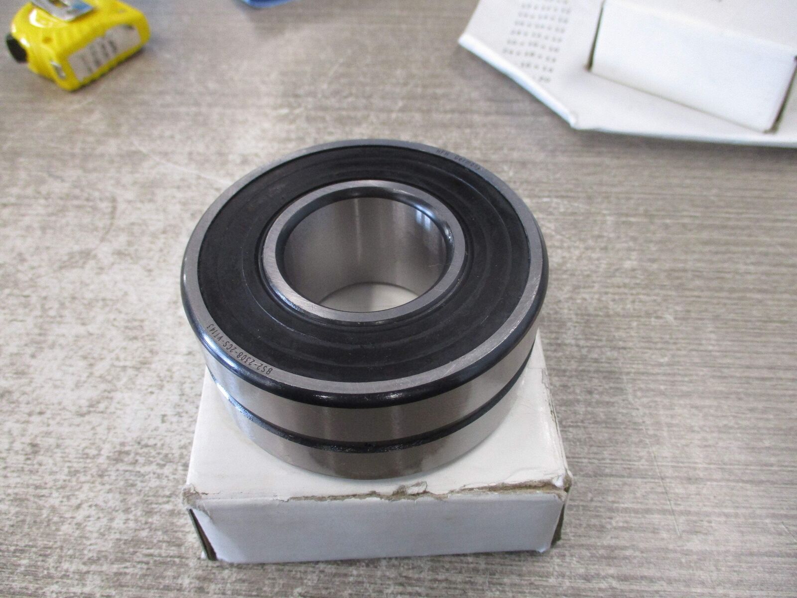 SKF Bearing BS2-2308-2CS-VT143 New Surplus
