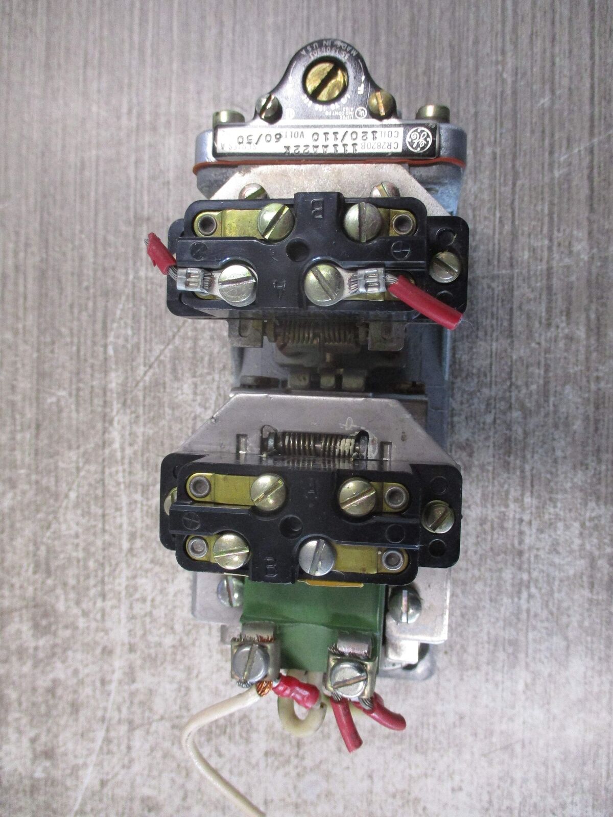 GE Time Delay Relay CR2820B111AA22K Ser. A 120V Coil Used