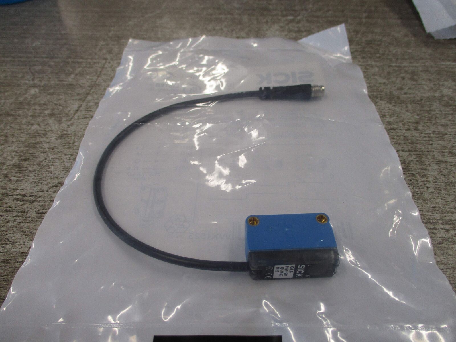 Sick Photoelectric Sensor GL6-P0511S19 New Surplus