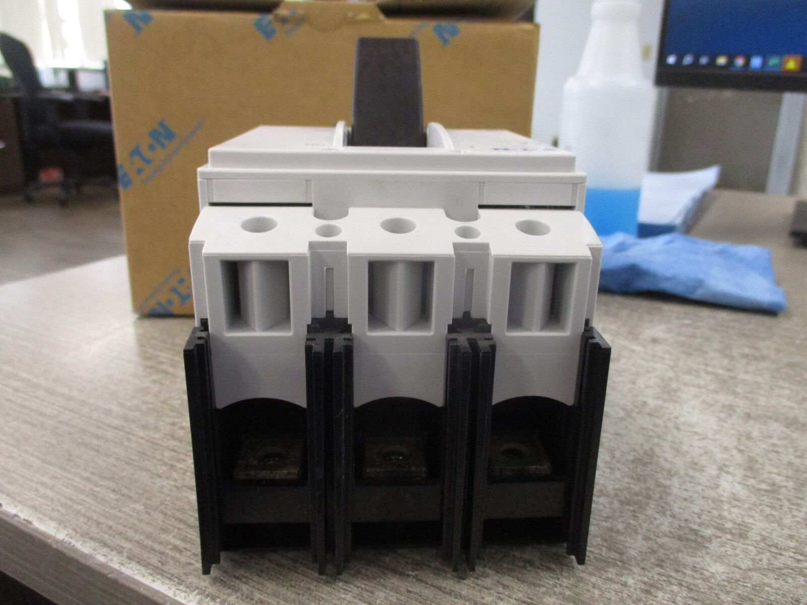 Eaton Moeller Series Circuit Breaker NS2-160-NA 160A 3P New Surplus